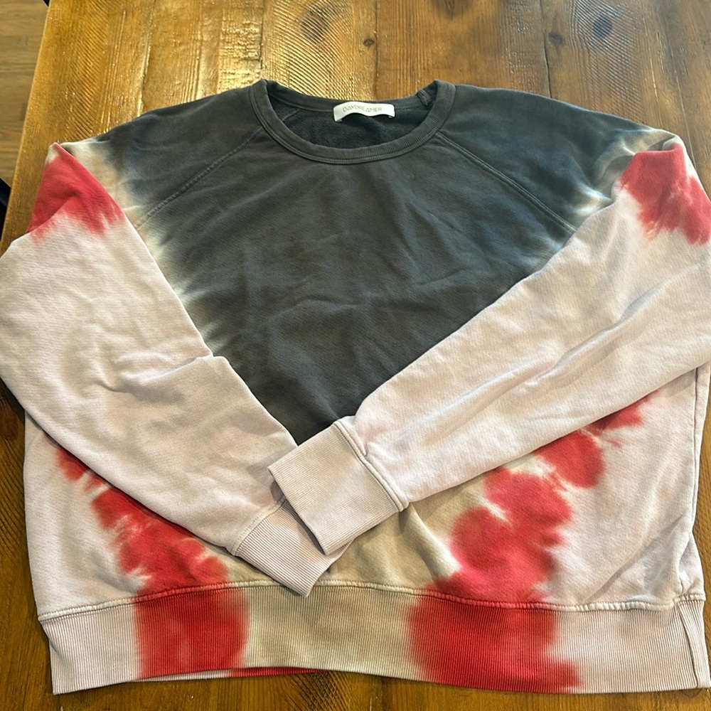 Daydreamer - the Flying V varsity crew sweatshirt size medium